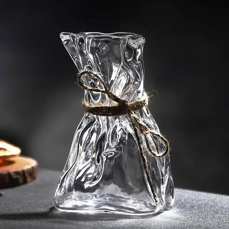 Extravagantes geriffeltes Cocktailglas