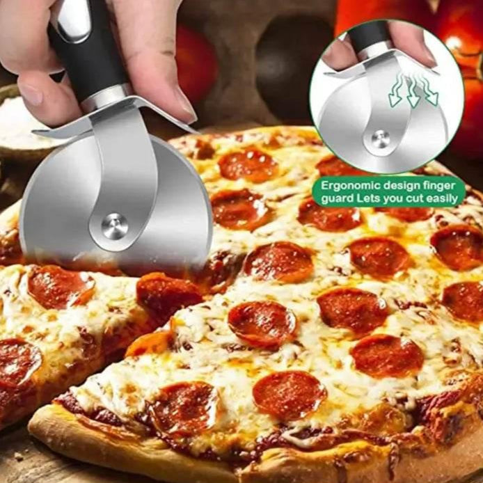 Hochwertiger Edelstahl Pizzaschneider und Pizzakelle - Kochschein