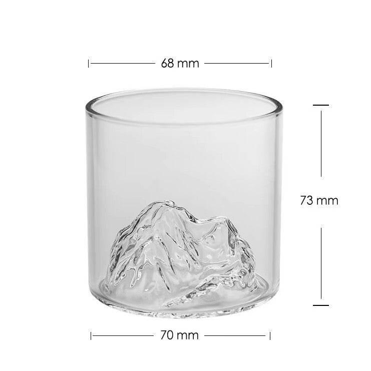 Japanisches Trinkglas mit 3D Berg - Elegantes Geschenkset mit Holzbox - Kochschein