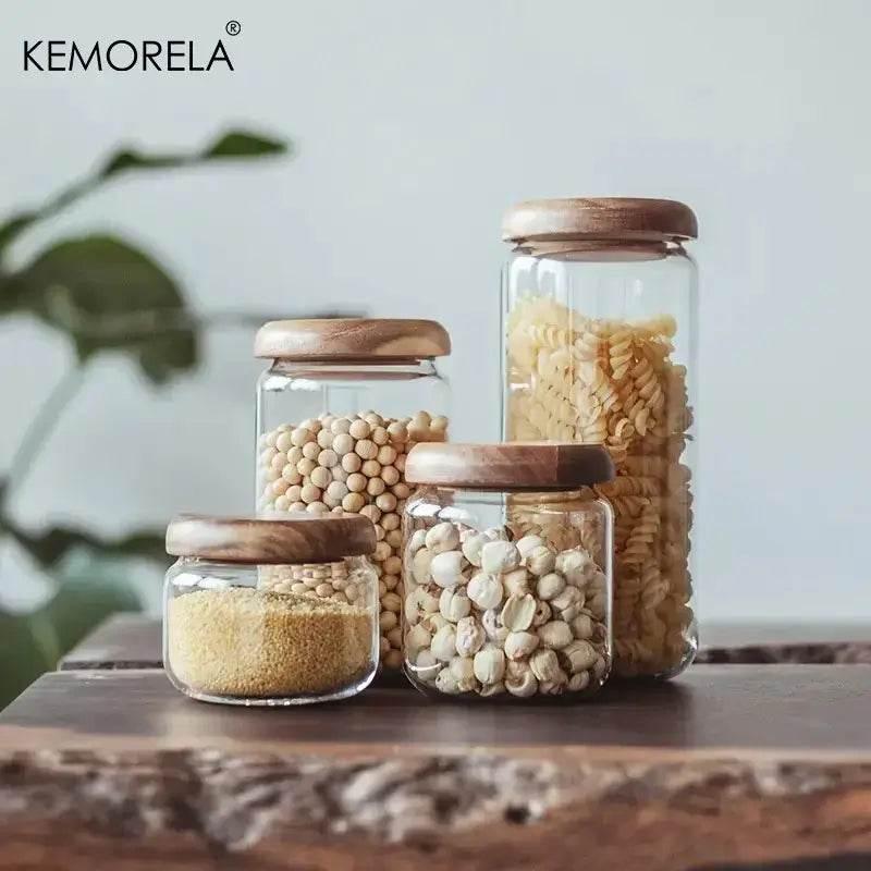 KEMORELA Transparentes Vorratsglas mit Holzdeckel (4 Größen) – Kochschein
