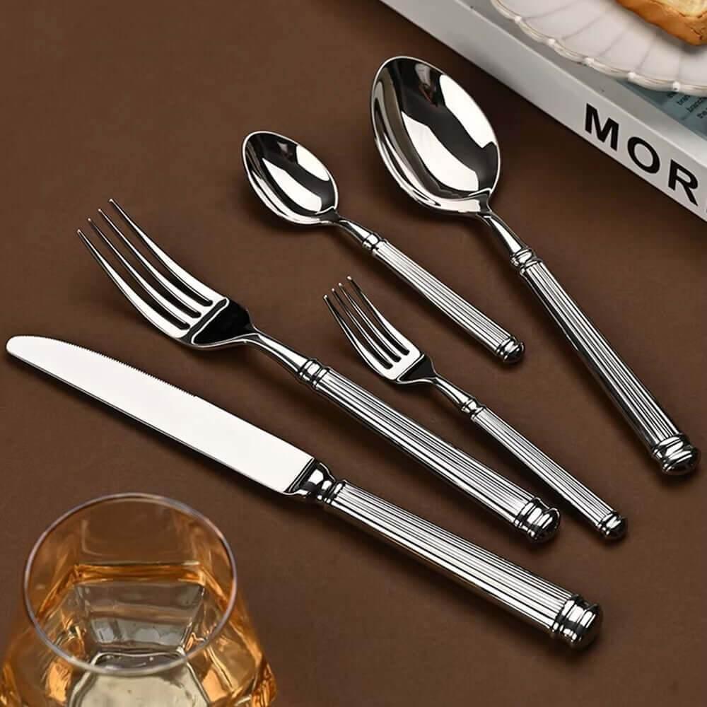 Luxuriöses Besteck Set mit Säulendesigngriff aus Edelstahl (Silber oder Gold) - Kochschein