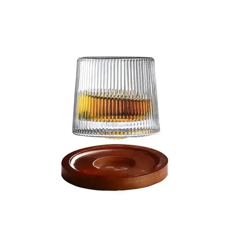 Rotierendes Whiskeyglas aus bleifreiem Kristallglas I (3 Varianten und Sets) - Kochschein