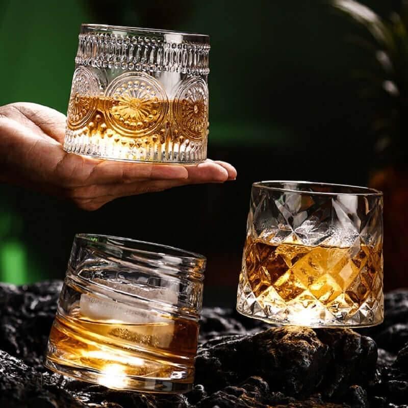 Rotierendes Whiskeyglas aus Kristallglas ll (drei Varianten) – Kochschein