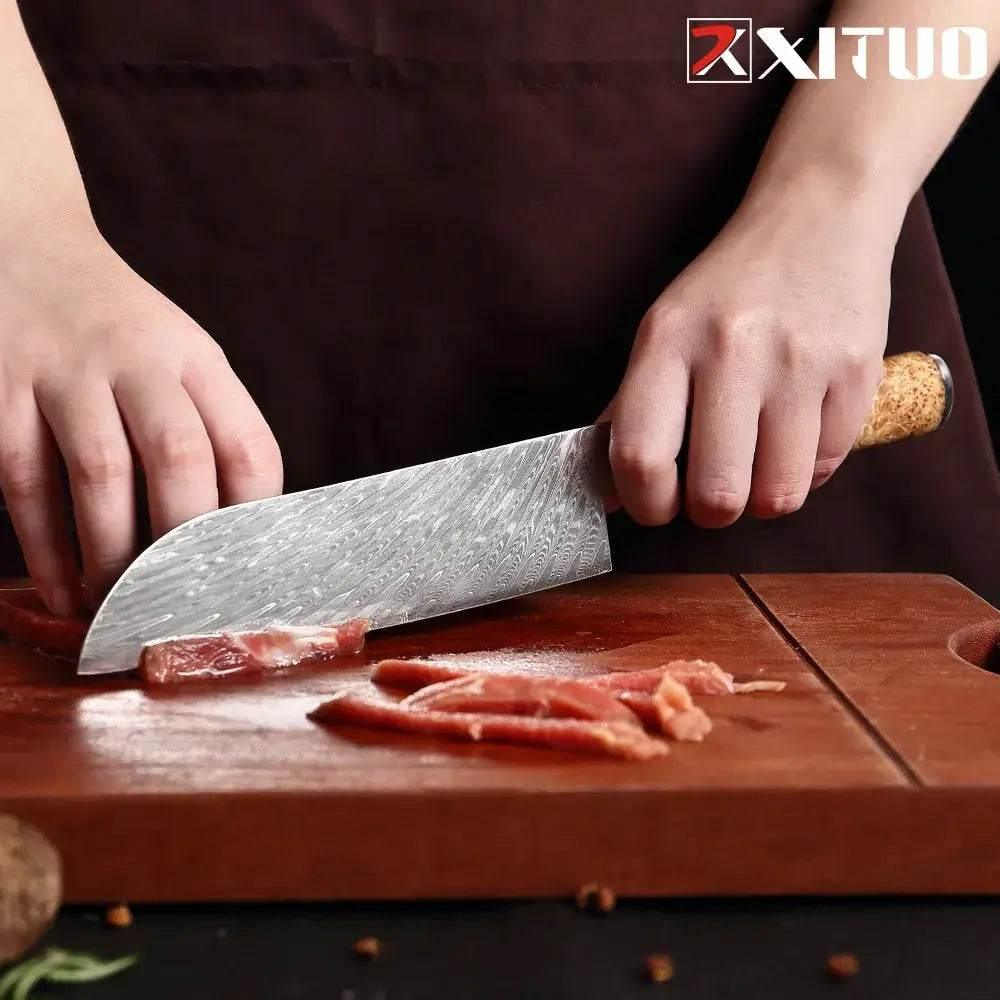 XITUO Santoku Küchenmesser aus VG10 Stahl mit blau-braunen Harzgriff - Kochschein