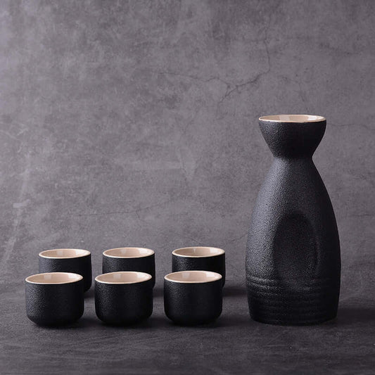 Japanisches Sake Trinkset aus Keramik nur €26.90