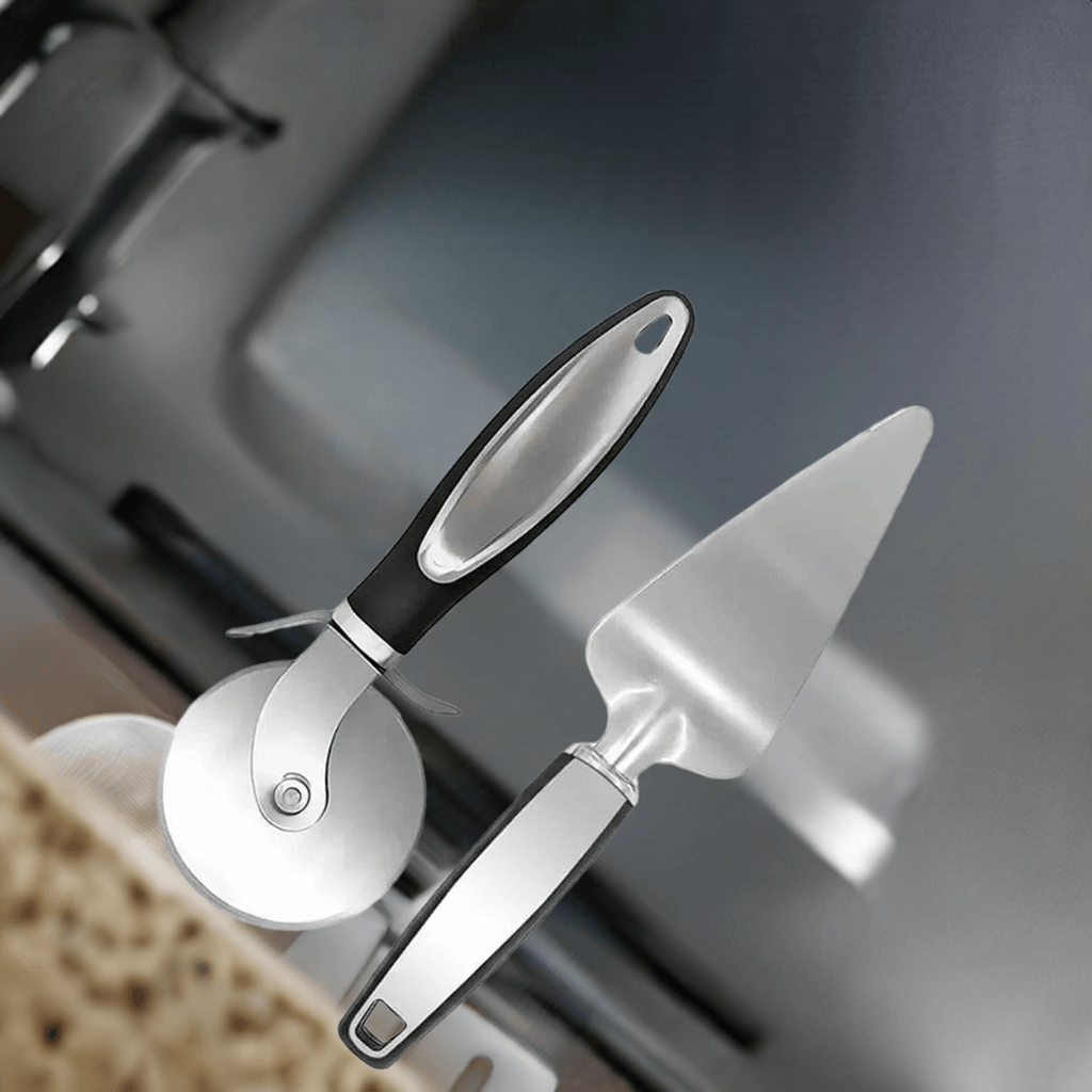 Hochwertiger Edelstahl Pizzaschneider und Pizzakelle - Kochschein