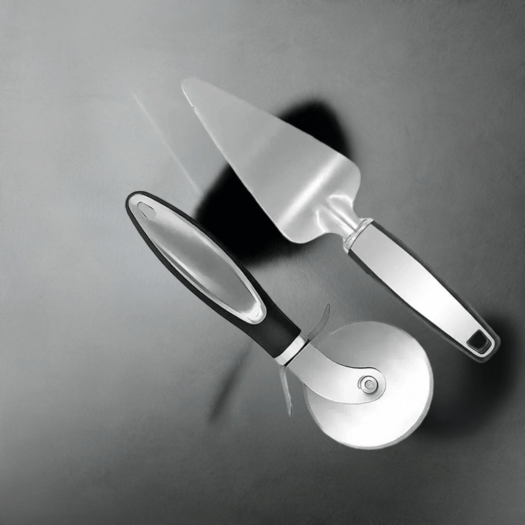 Hochwertiger Edelstahl Pizzaschneider und Pizzakelle - Kochschein