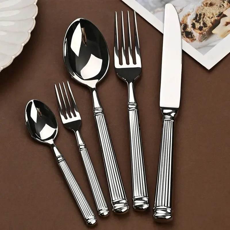 Luxuriöses Besteck Set mit Säulendesigngriff aus Edelstahl (Silber oder Gold) - Kochschein
