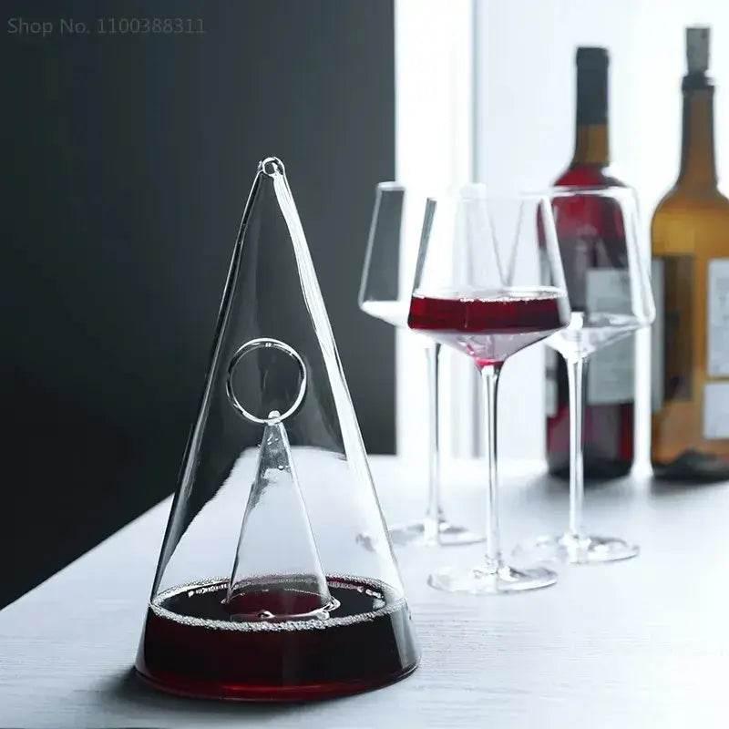 Handgefertigter Luxus Wein Dekanter PYRAMIDE (3 Größen) – Kochschein
