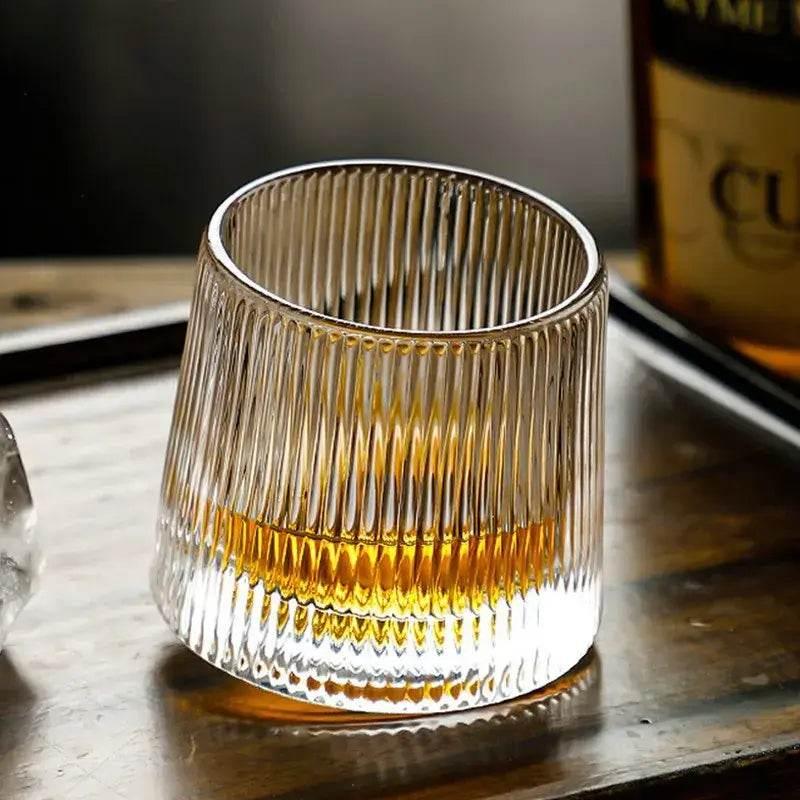 Rotierendes Whiskeyglas aus bleifreiem Kristallglas I (3 Varianten und Sets) - Kochschein