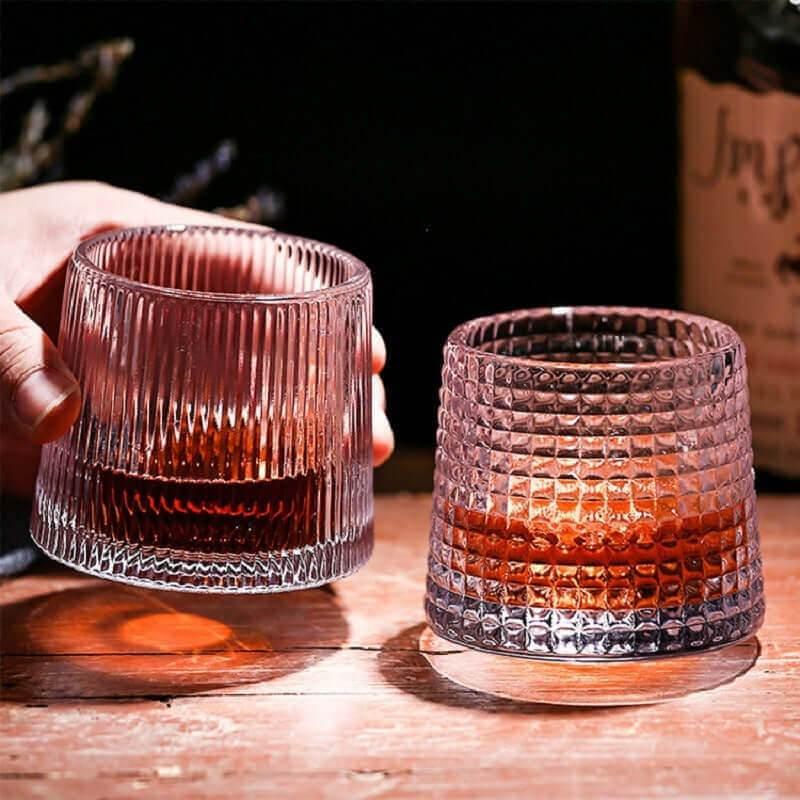 Rotierendes Whiskeyglas aus Kristallglas ll (drei Varianten) – Kochschein