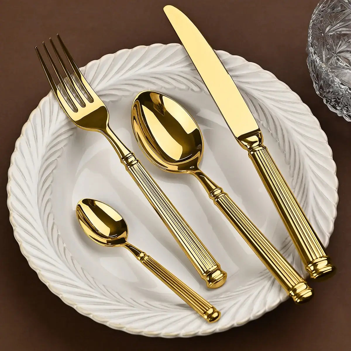 Luxuriöses Besteck Set mit Säulengriff (Silber oder Gold) ab €33.90